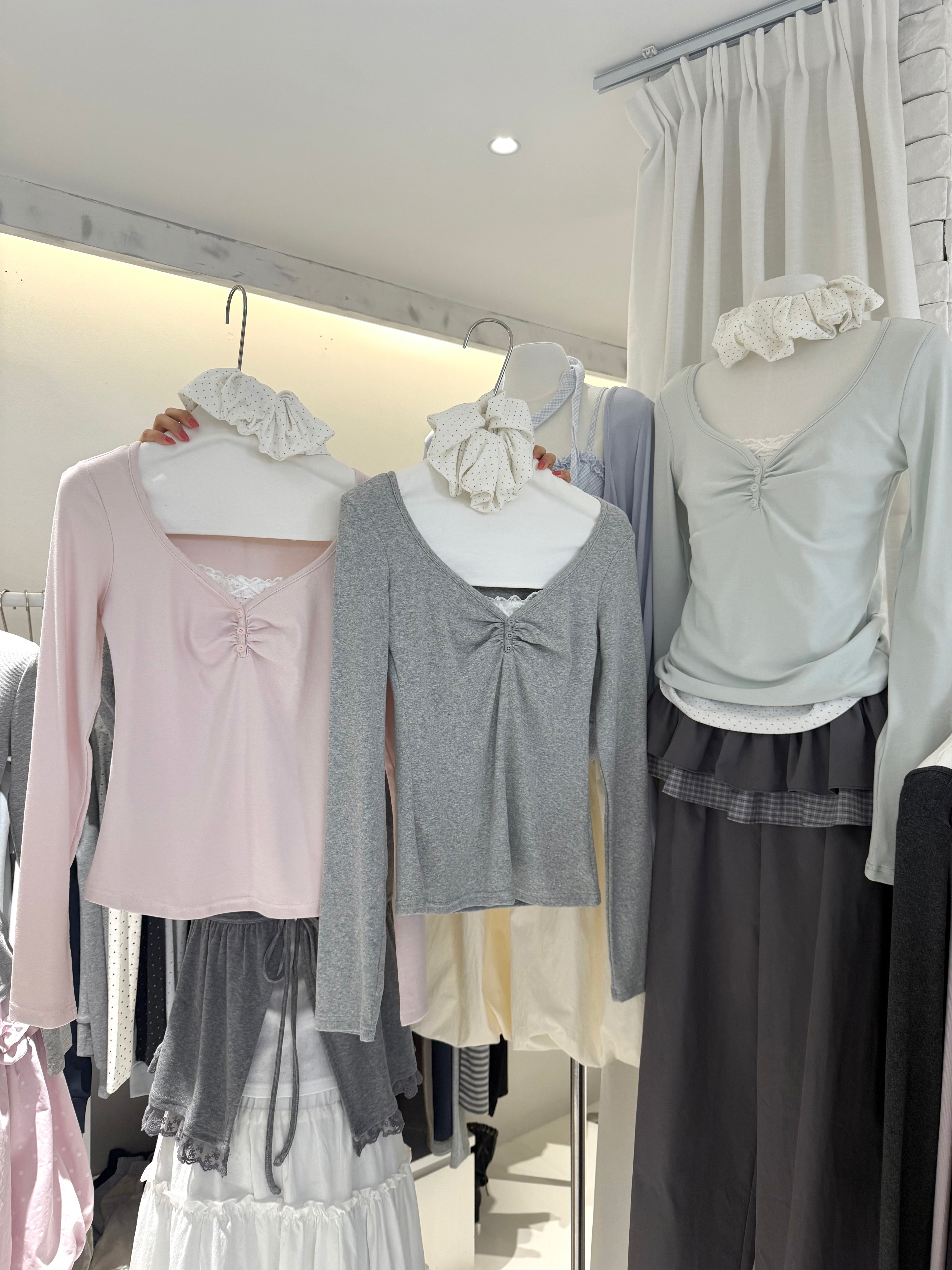 T4497₊ ⊹❀