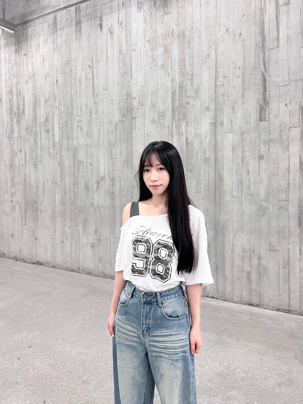 T4237 | 迷彩數字印花露肩大T👣（2色入）