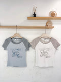 T4235 | 貓咪ྀིྀིᢉ𐭩印花條紋插肩袖短T🐾 (2色入）